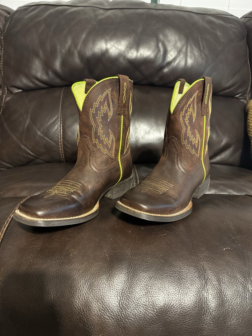 Ariat Youth Western Rodeo Square Toe Boots 10036040 Wiggle Room Size 3.5